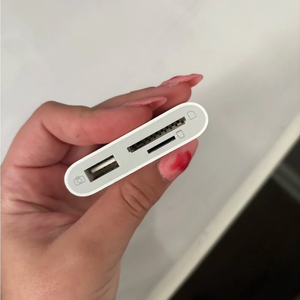 White Adapter Cable